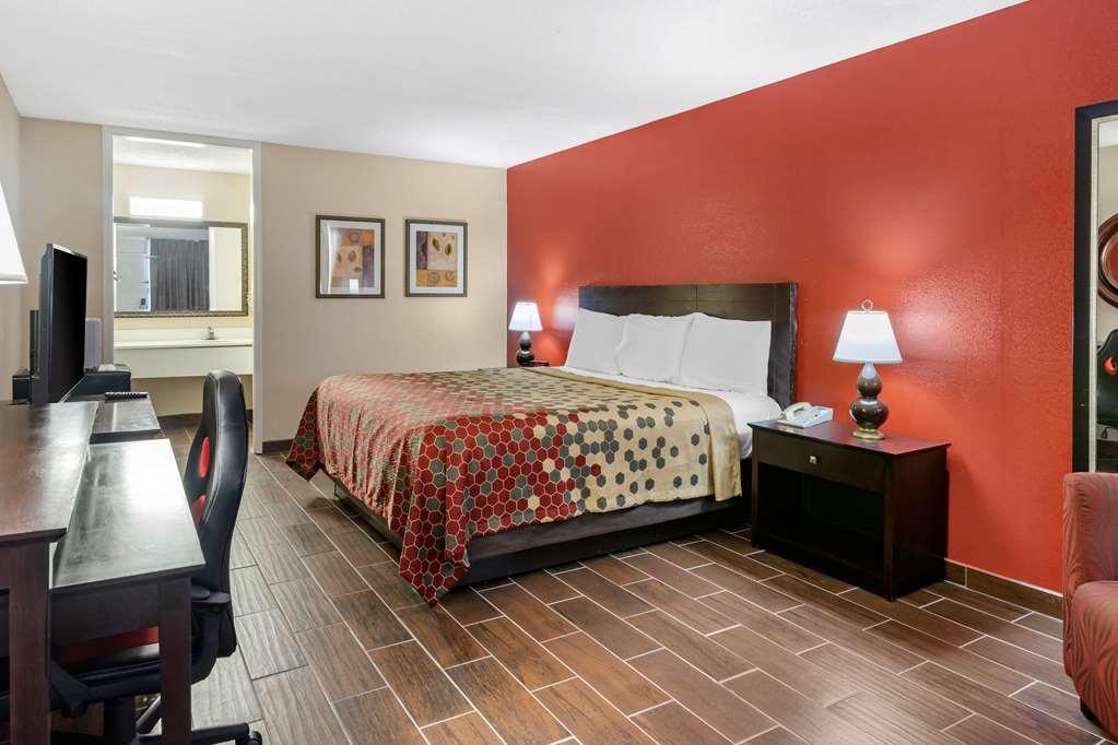 Clarion Inn Brunswick Habitación foto