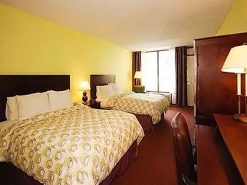 Clarion Inn Brunswick Habitación foto