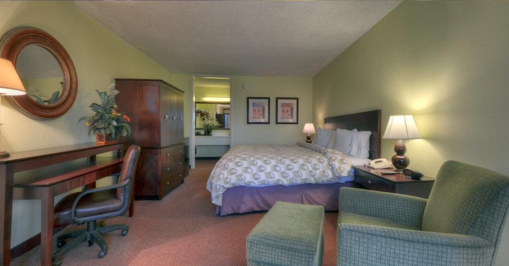 Clarion Inn Brunswick Habitación foto
